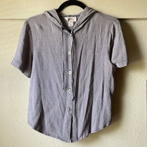 Vintage Tofy short sleeve hooded button down blouse